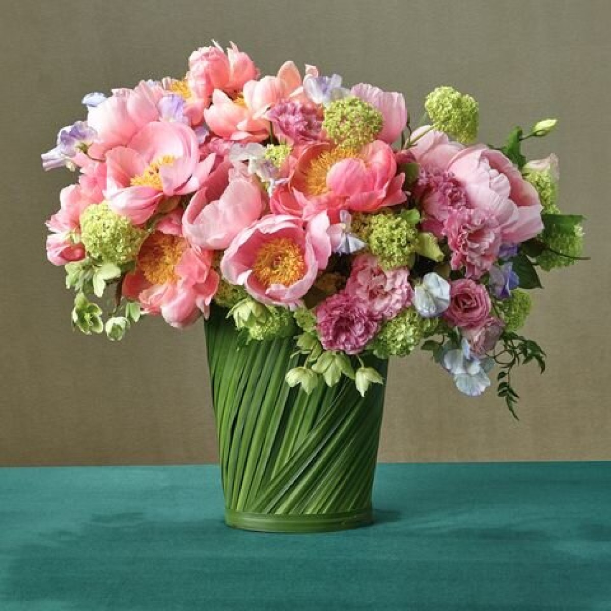 Carla's Flowers and Gifts